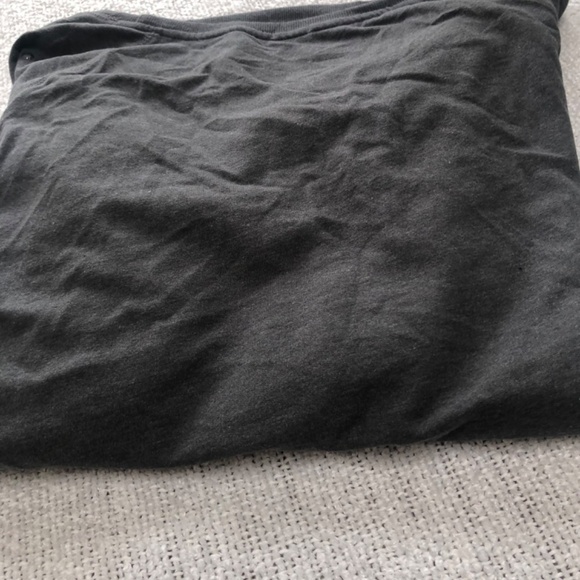 Grey Kismet X-Large top with embellishments on the long sleeves. New or like new - Picture 4 of 5